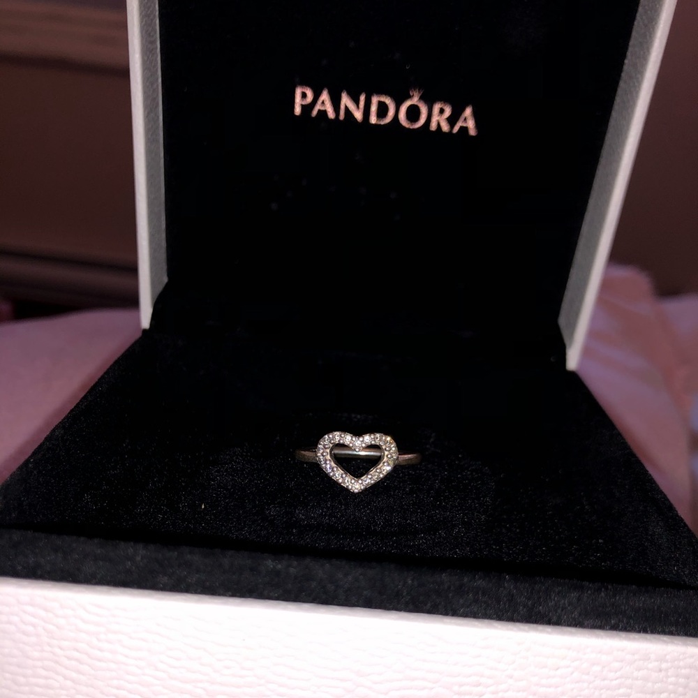 Pandora Ring